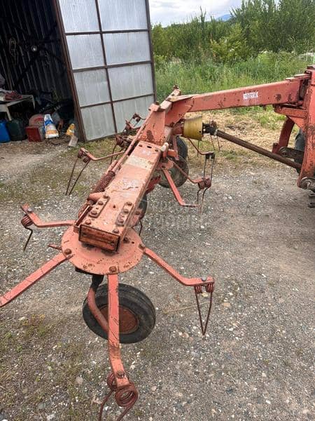 Fella rasturač sena