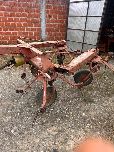 Fella rasturač sena