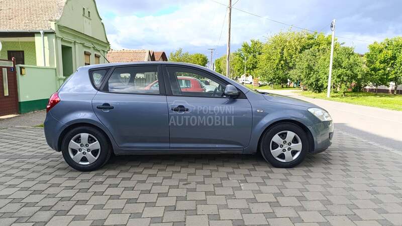 Kia cee`d 1.6 crdi 66/90