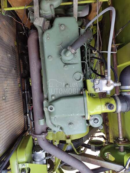 Claas Dominator 76