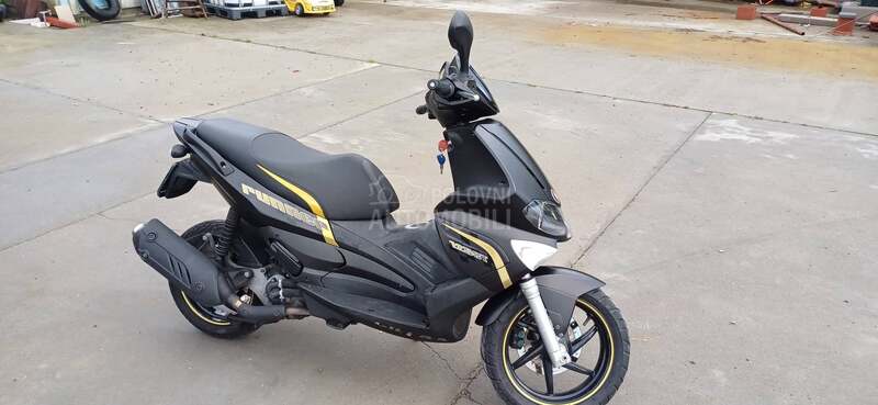 Gilera runner