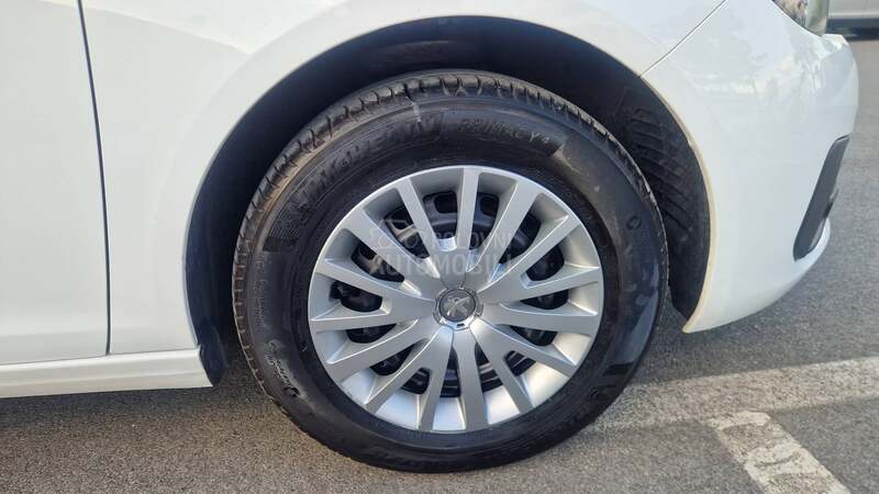Peugeot 308 1.6hdi noov
