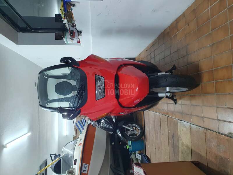 BMW C1