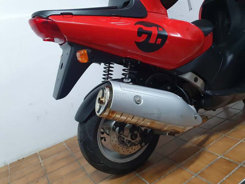 BMW C1