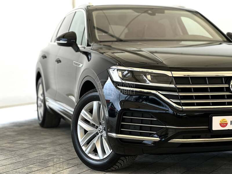 Volkswagen Touareg 3.0 TDI V6 - SL BROD