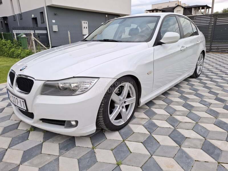 BMW 318 E90