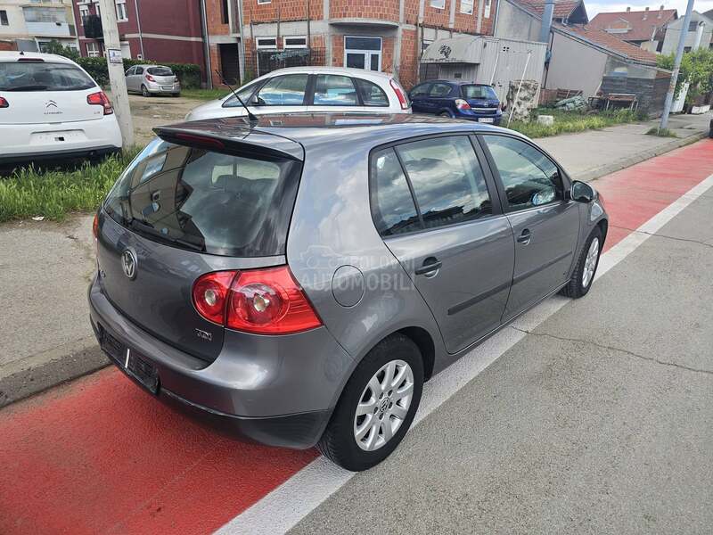 Volkswagen Golf 5 1.9TDI