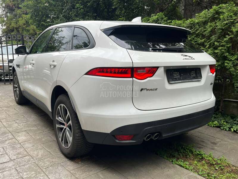 Jaguar F pace 