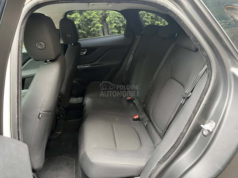 Jaguar F pace 