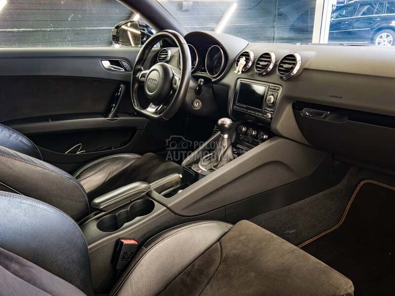 Audi TT RS 