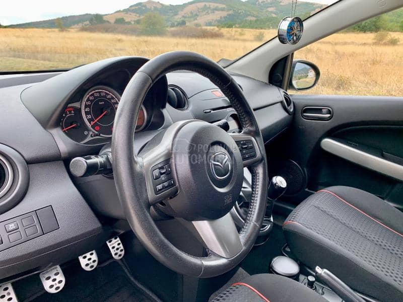 Mazda 2 1.6 MZ-CD Sport Line