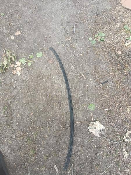 Lajsna ispod soferke