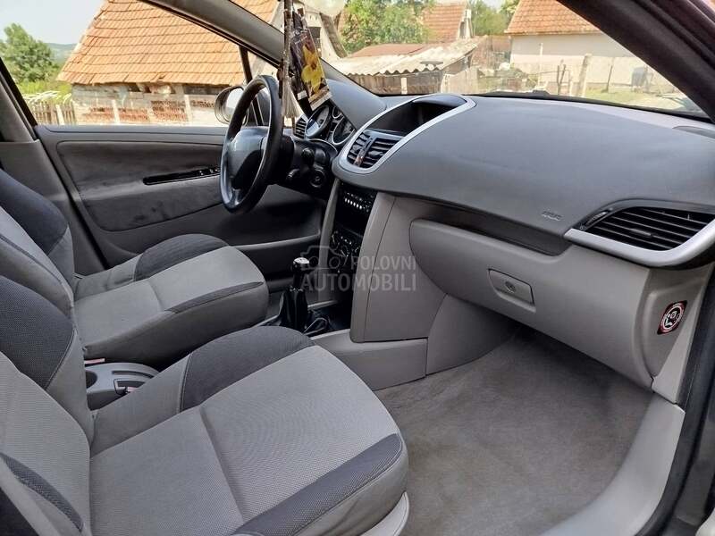 Peugeot 207 1.4 hdi
