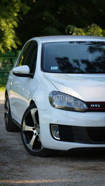 Volkswagen Golf 6 GTI LOOK