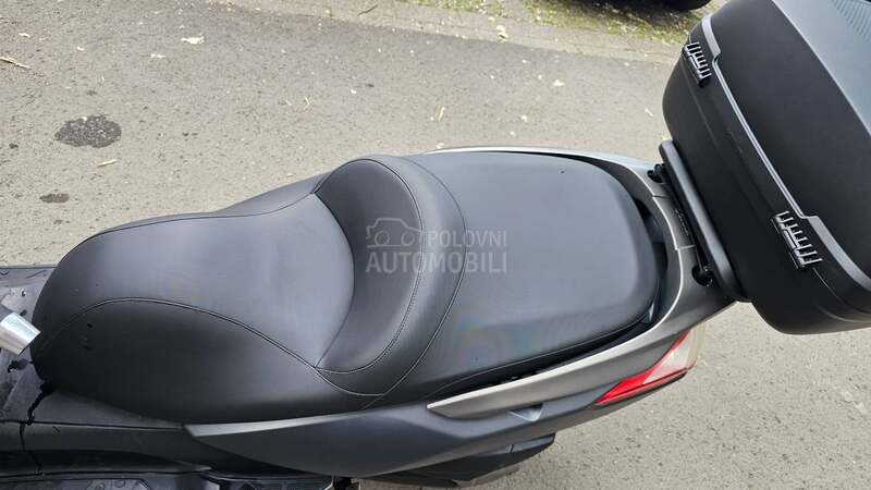 Kymco Downtown 300i abs