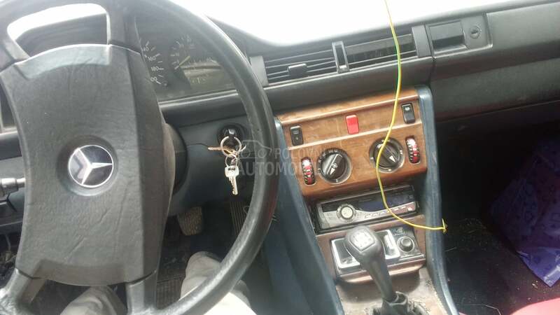 Mercedes Benz W124 