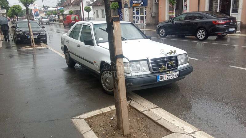 Mercedes Benz W124 