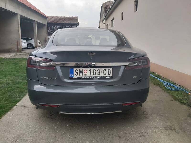 Tesla Model S 85BESPLATNO PUNJENJE