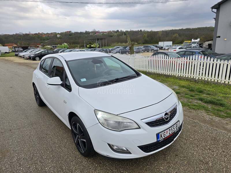 Opel Astra J 1.4 Turbo