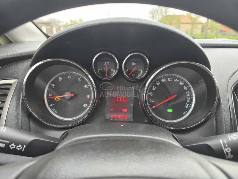 Opel Astra J 1.4 Turbo
