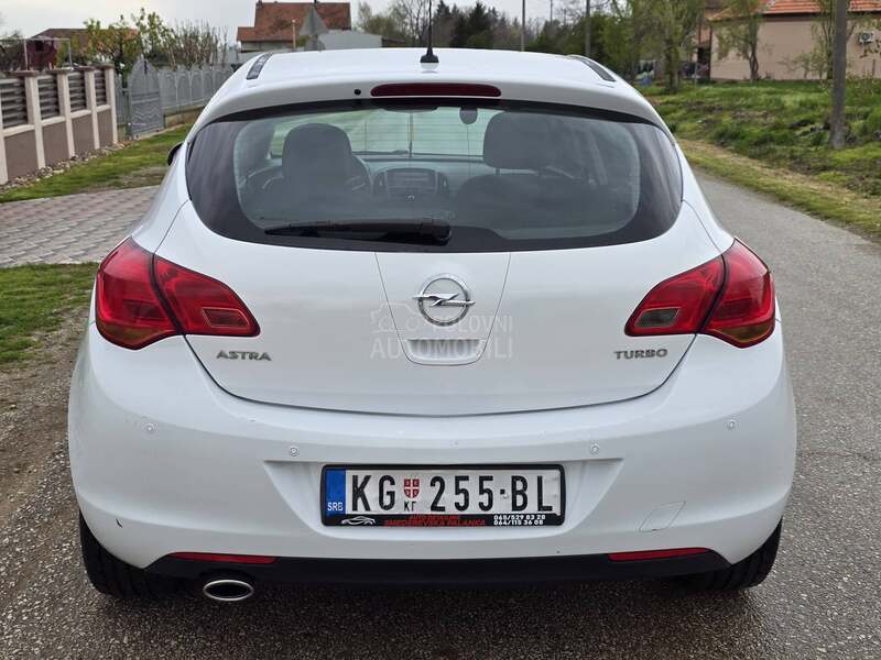 Opel Astra J 1.4 Turbo