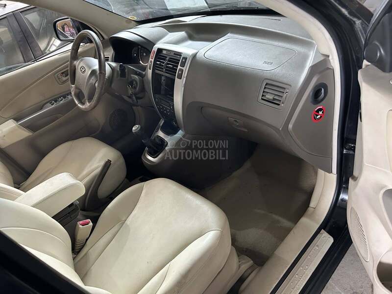 Hyundai Tucson 2.0 b/g