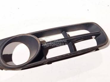 Maska oko maglenke za Škoda Fabia od 2008. do 2014. god.