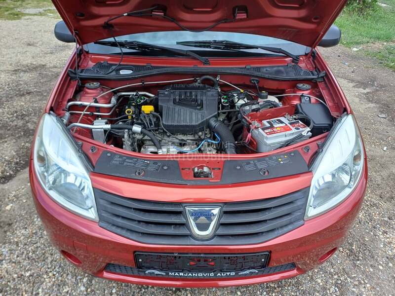 Dacia Sandero 1.6.B PLIIN KLIIMA