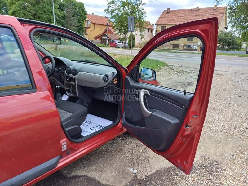 Dacia Sandero 1.6.B PLIIN KLIIMA