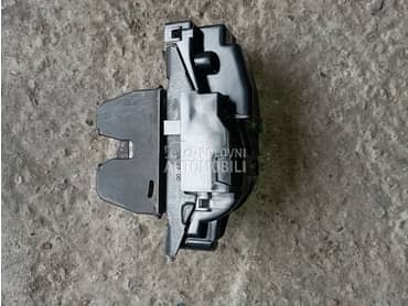 Brava gepeka za Peugeot 308