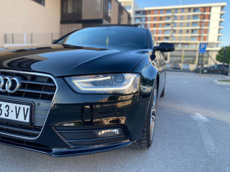 Audi A4 Audi A4 2.0 S line