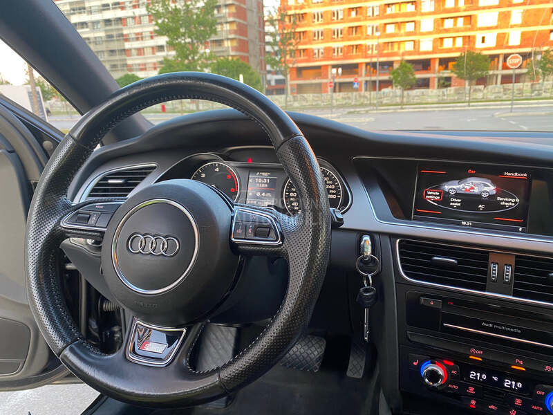 Audi A4 Audi A4 2.0 S line