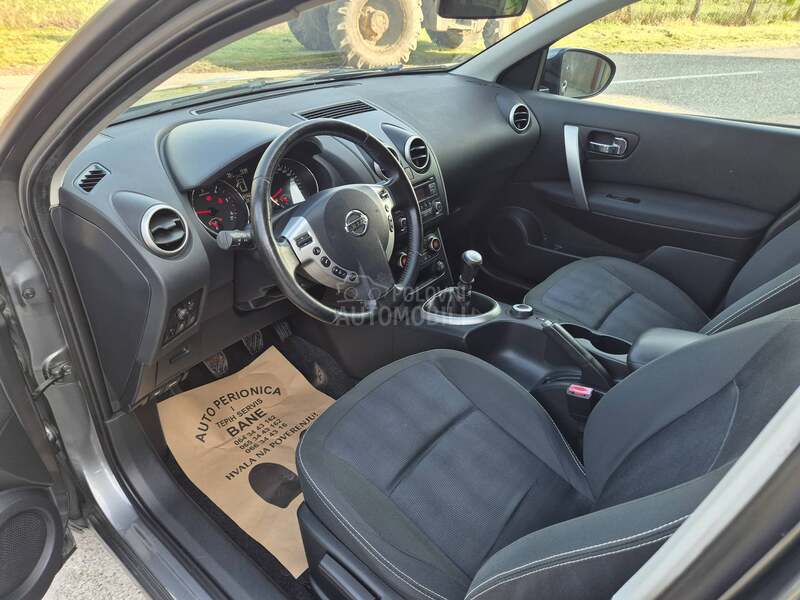 Nissan Qashqai 1.6 DCI   4X4