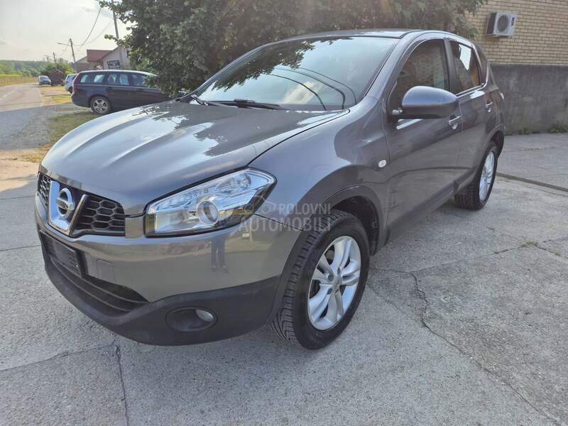 Nissan Qashqai 1.6 DCI   4X4
