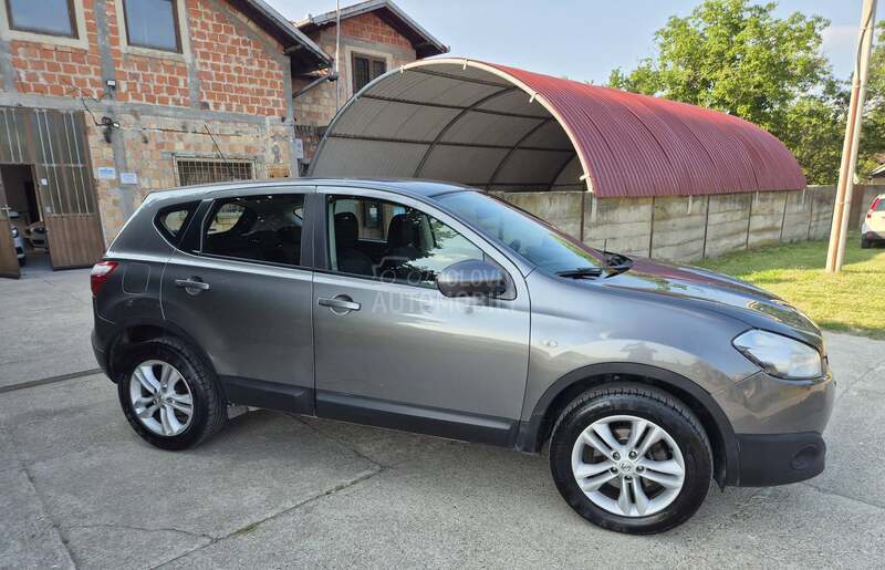 Nissan Qashqai 1.6 DCI   4X4