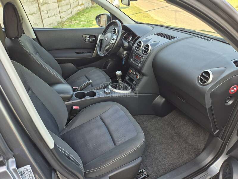 Nissan Qashqai 1.6 DCI   4X4