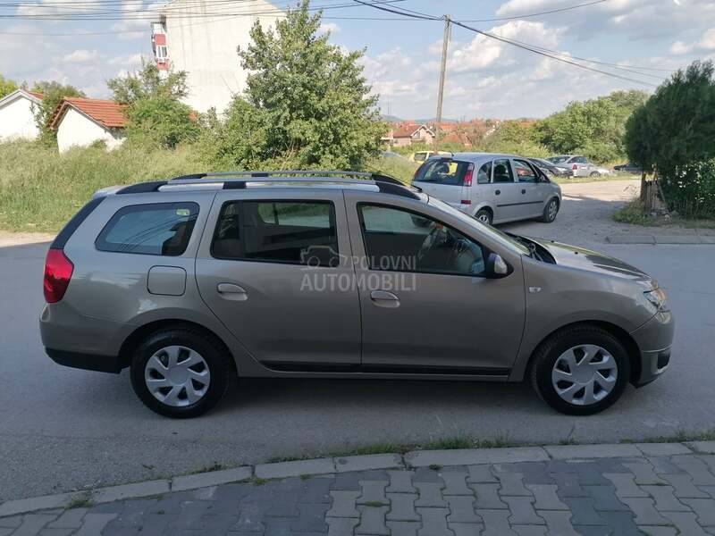 Dacia Logan 0.9i LAUREATE CH