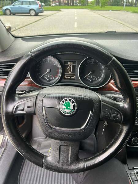 Škoda Superb 2.0tdi dsg