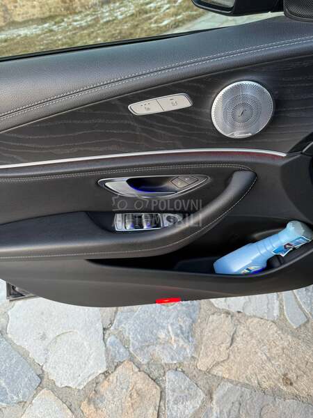 Mercedes Benz E 220 AMG
