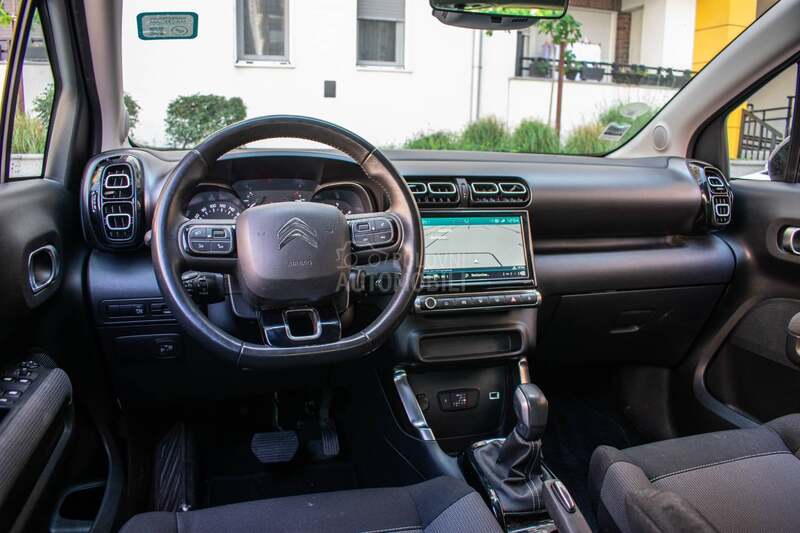 Citroen C3 Aircross Buisnus crosower