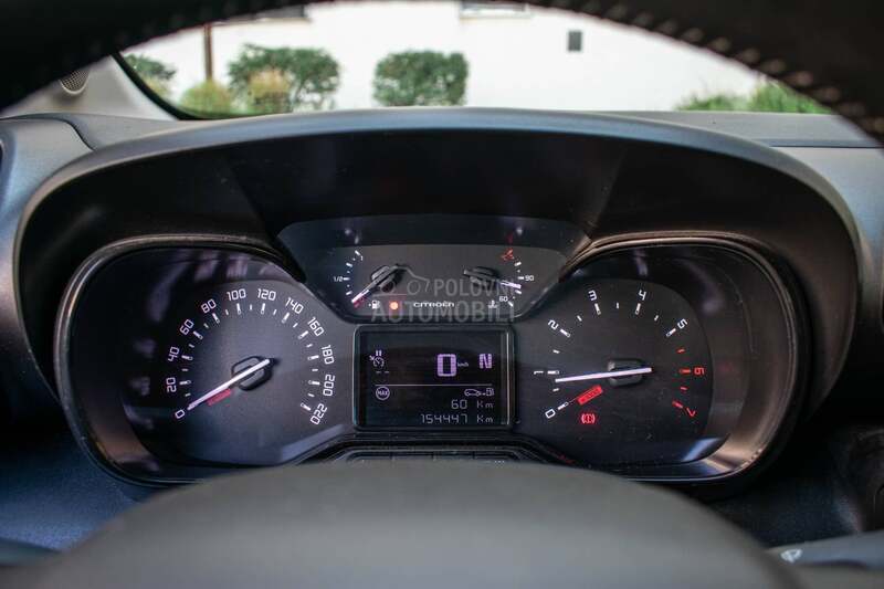 Citroen C3 Aircross Buisnus crosower