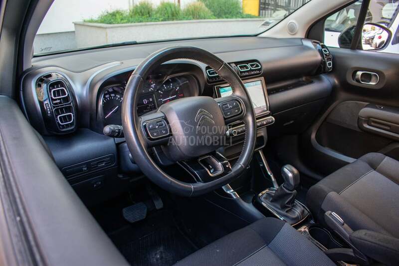 Citroen C3 Aircross Buisnus crosower