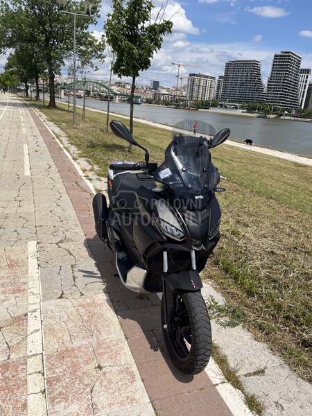 Aprilia Aprilia SR GT 200