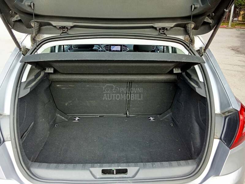 Peugeot 308 1,5hdi virtual