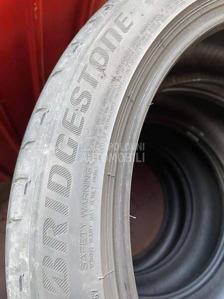 Bridgestone 225/45 R19 Letnja