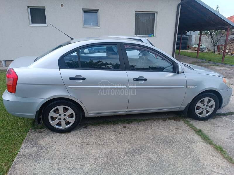 Hyundai Accent 