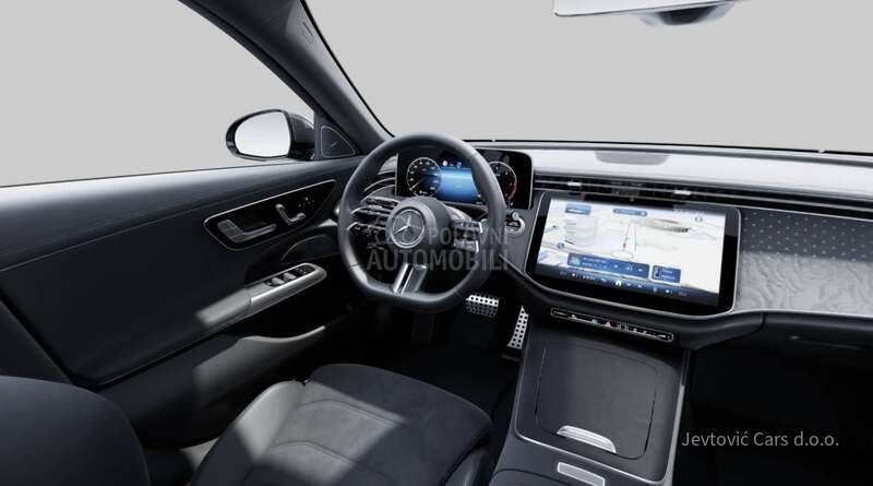 Mercedes Benz E 220 AMG