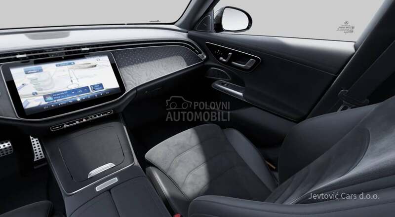 Mercedes Benz E 220 AMG