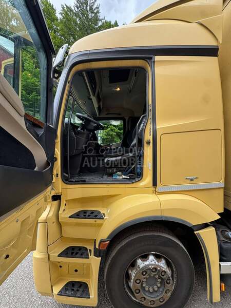 Mercedes Benz Actros