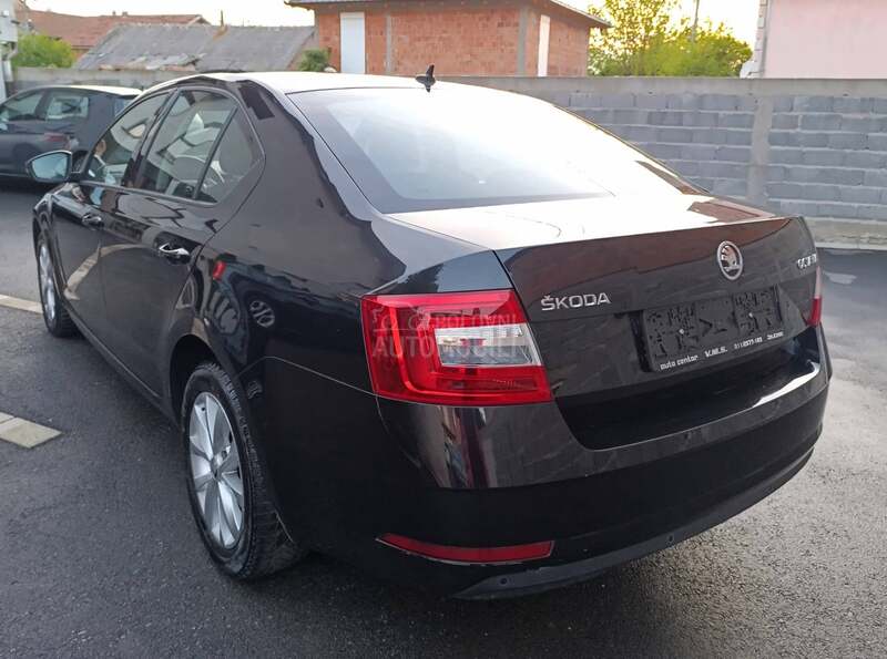 Škoda Octavia 1,6 DSG
